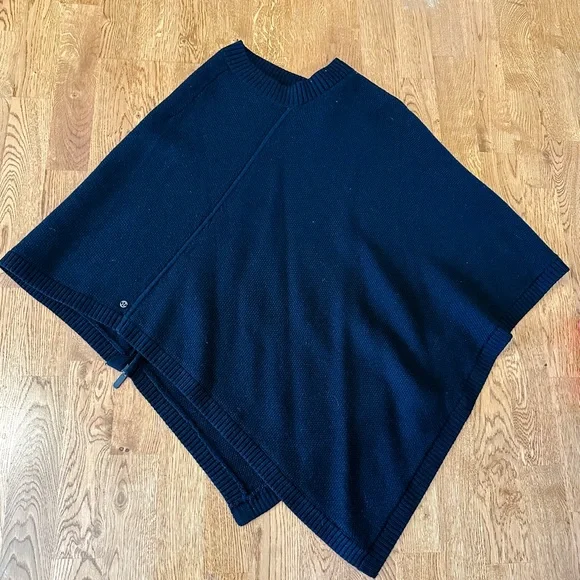 Lululemon🍋 On the Go Poncho Black Merino Wool One Size - Picture 12 of 13